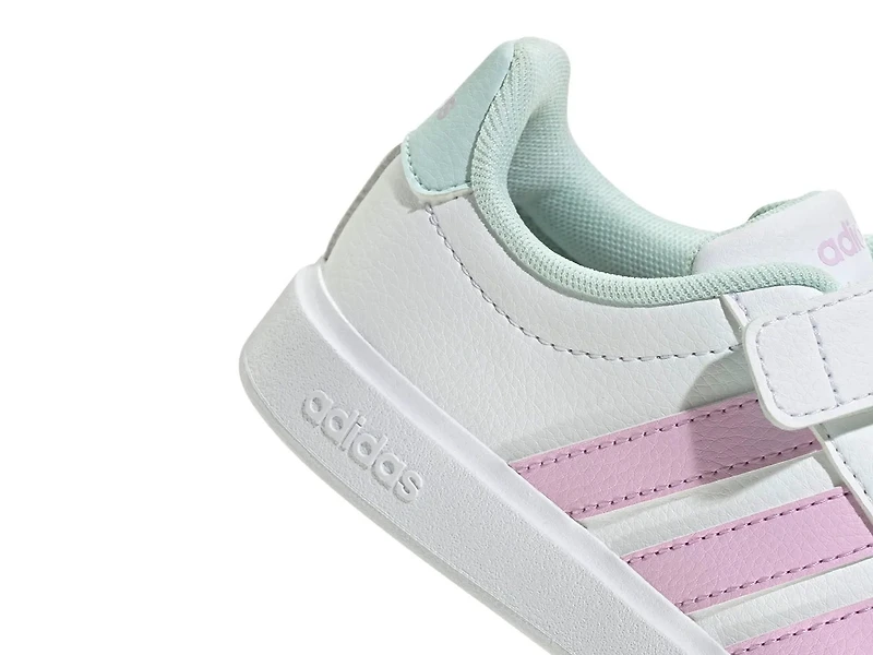 Street Talk Sneaker