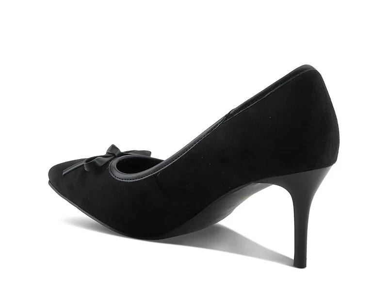 Poise Pump