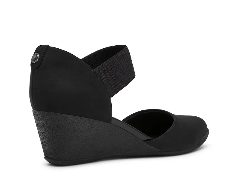 Tiffany Wedge Pump