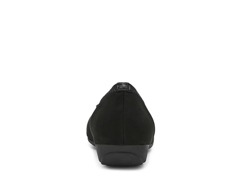 Umari Slip-On