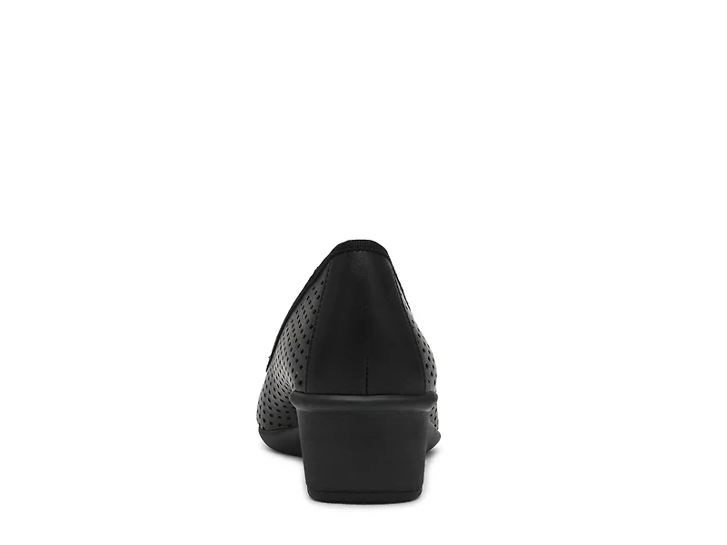 Winslett Wedge Pump