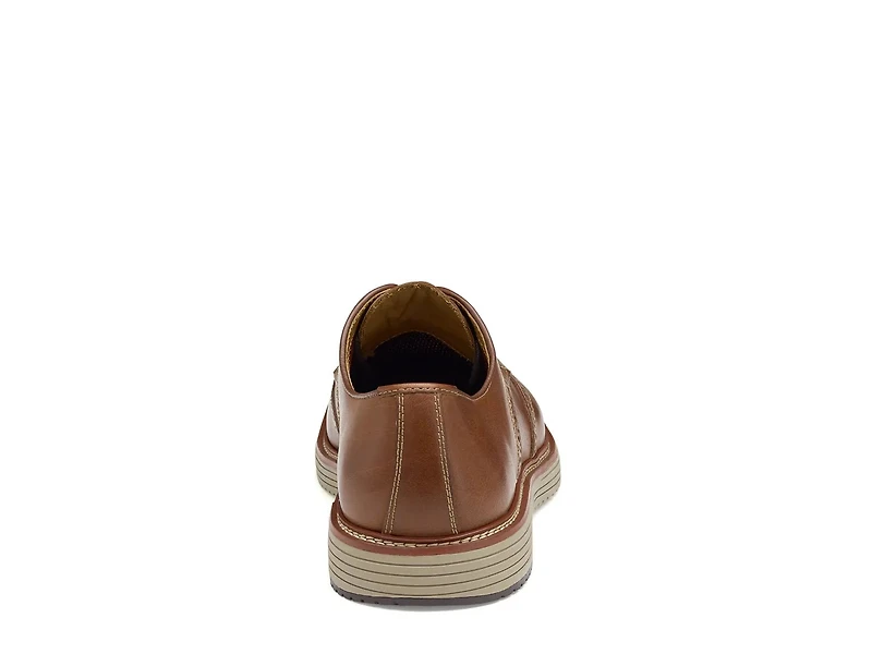 Upton Wingtip Oxford