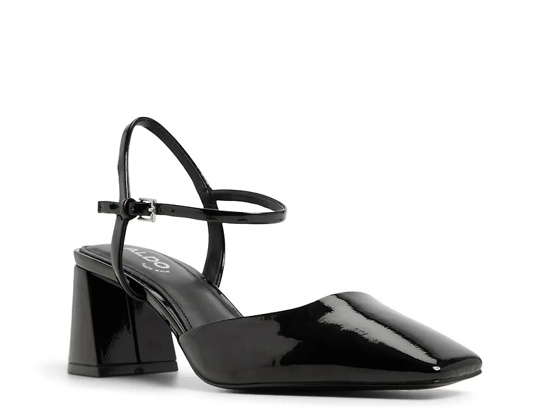 Gennifer Sandal