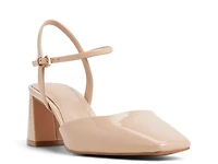 Gennifer Sandal