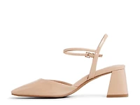 Gennifer Sandal