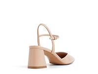 Gennifer Sandal