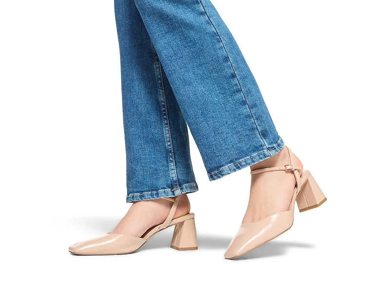 Gennifer Sandal