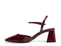 Gennifer Sandal