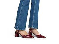 Gennifer Sandal