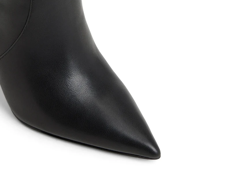 Nathalee Boot
