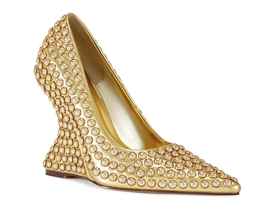 Teryn Wedge Pump