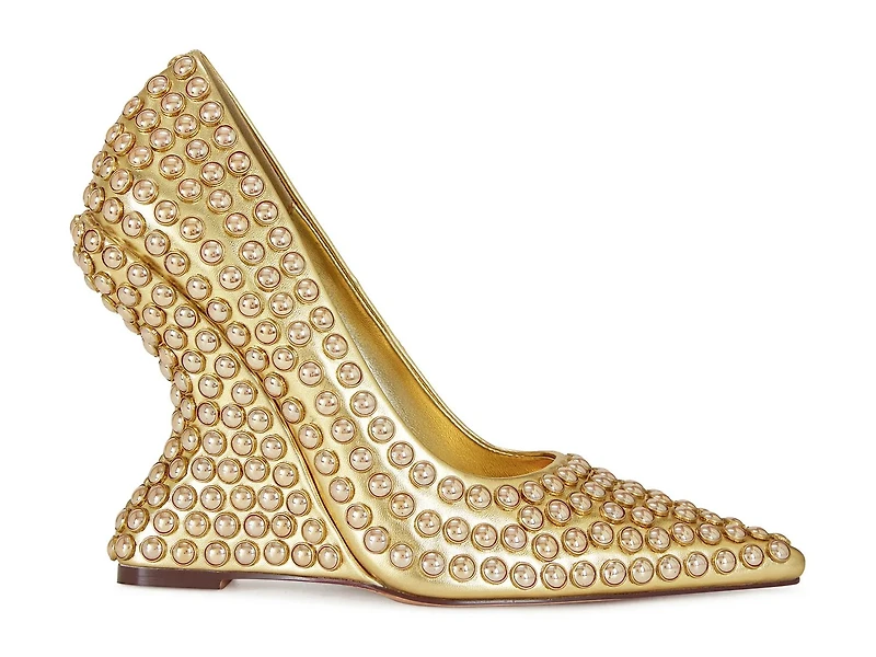 Teryn Wedge Pump