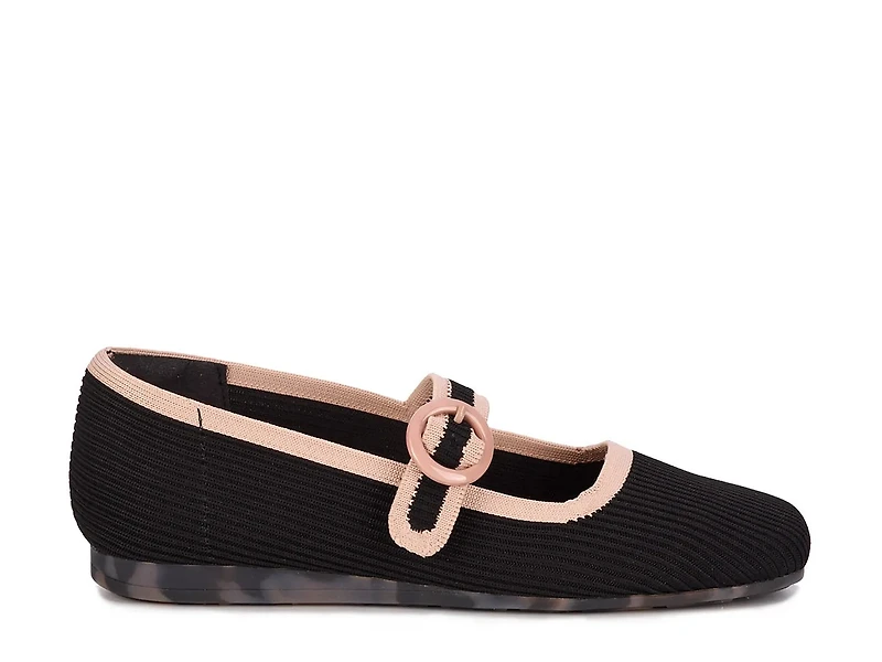 Naomi Mary Jane Flat