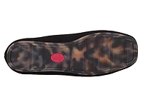 Niki Flat