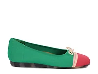 Noelle Flat