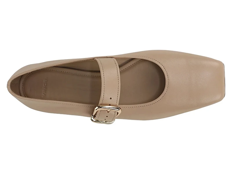 Daniela Mary Jane Flat