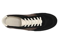 LA Runner Sneaker