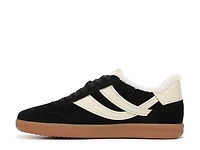 Oasis Shearling Sneaker