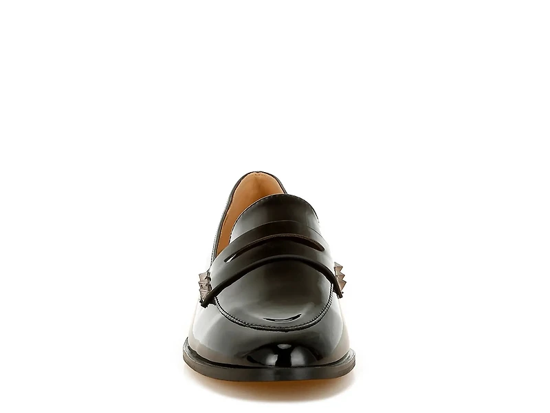 Winged Penny Loafer