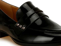 Winged Penny Loafer