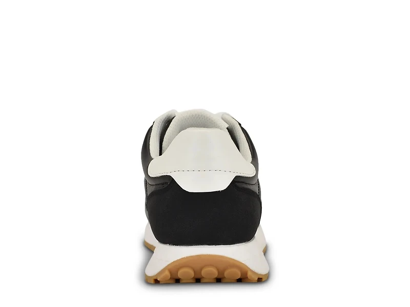 Tatyann Sneaker