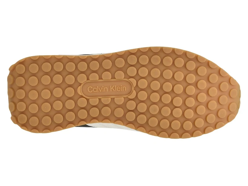 Tatyann Sneaker