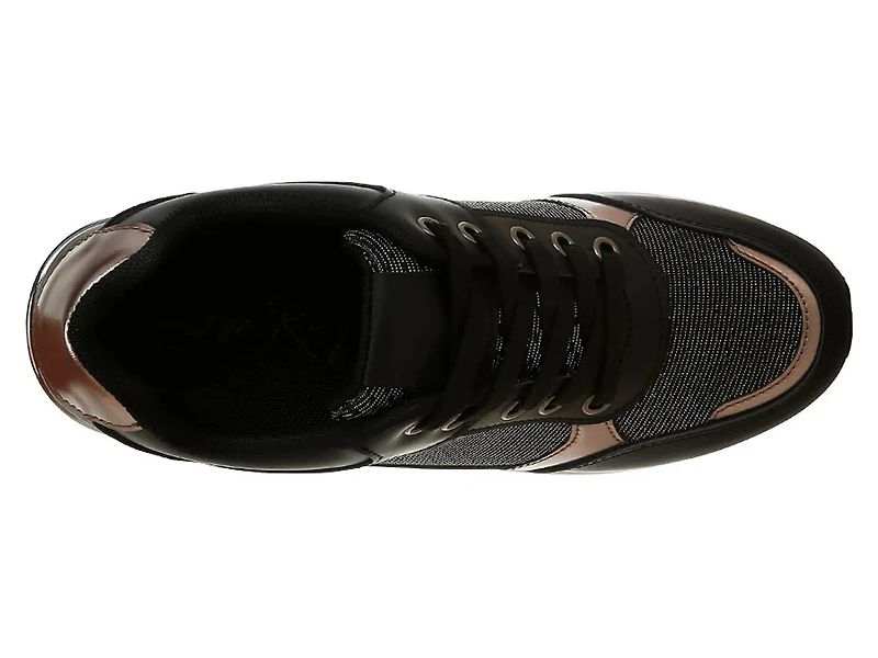 Vespera Sneaker