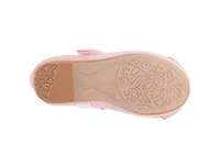Giselle Mary Jane Flat