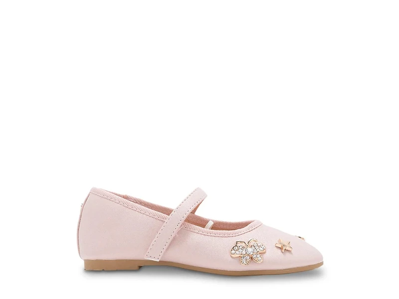 Briana Mary Jane Flat
