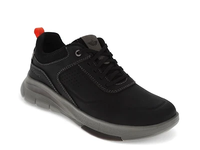 Pivot Sneaker