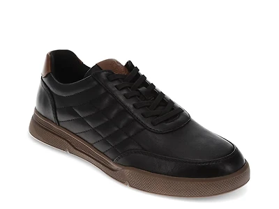 Brady Sneaker