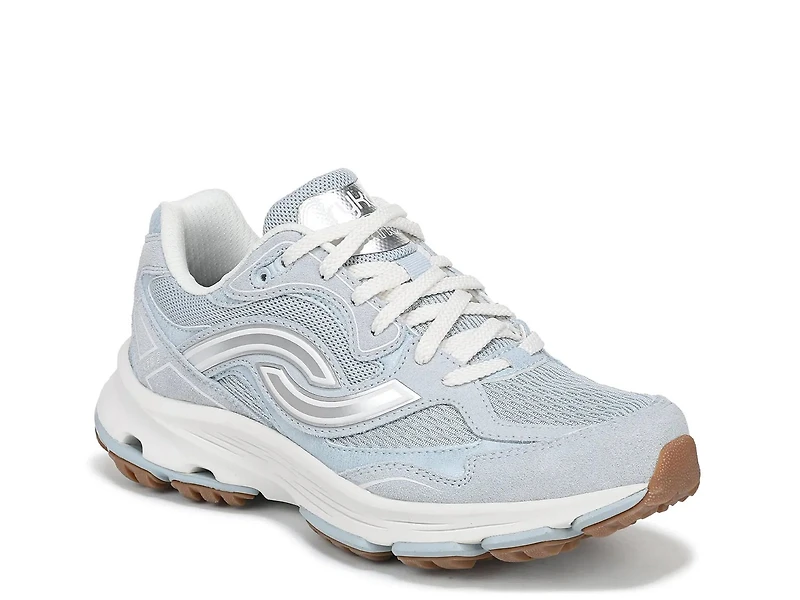 Devotion X TR 2 Lifestyle Sneaker