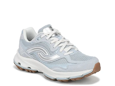 Devotion X TR 2 Lifestyle Sneaker