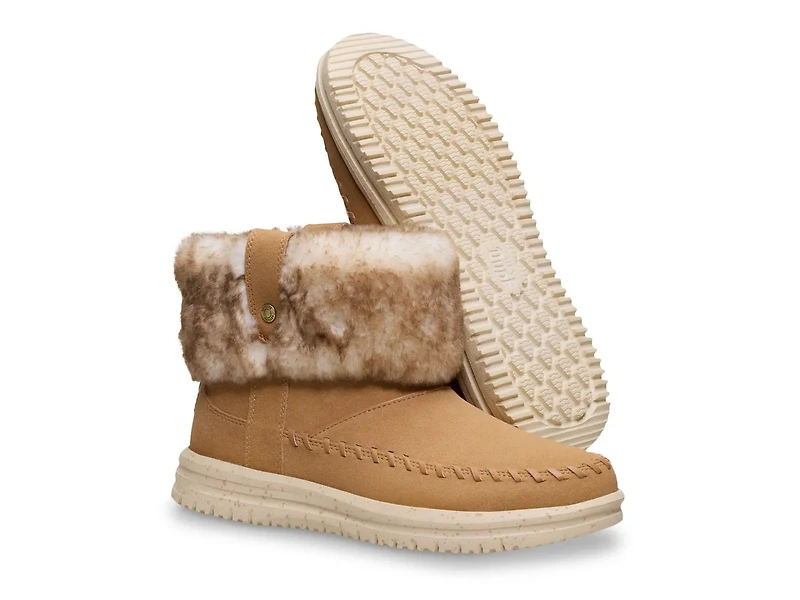 Camden Cuff Classic Cozy Bootie - Women's