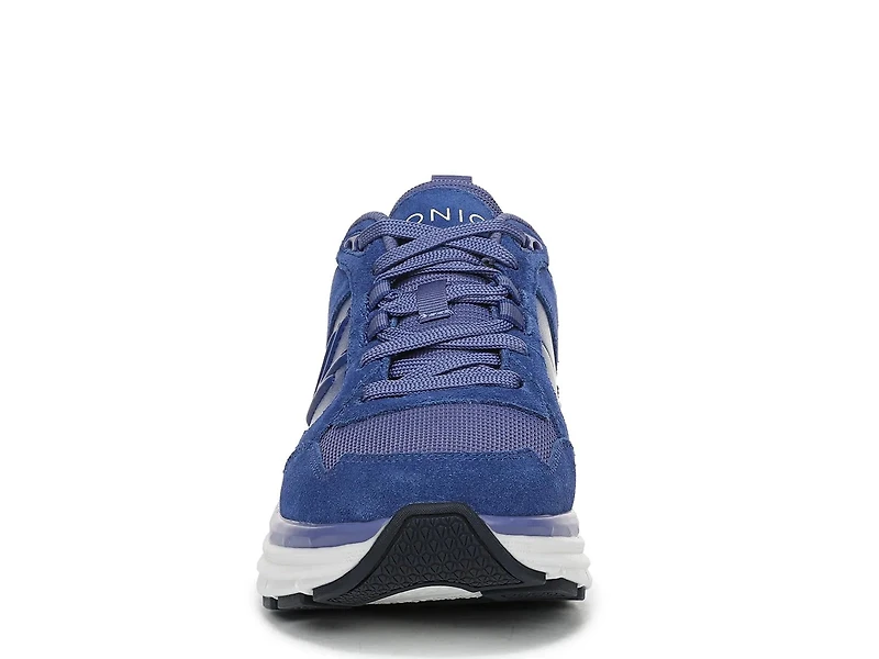 Walk Max Skyline Sneaker