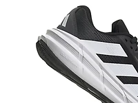 Questar 3 Running Shoe