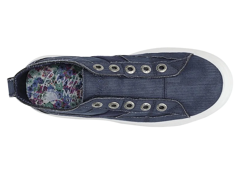 Hangout Slip-On Sneaker