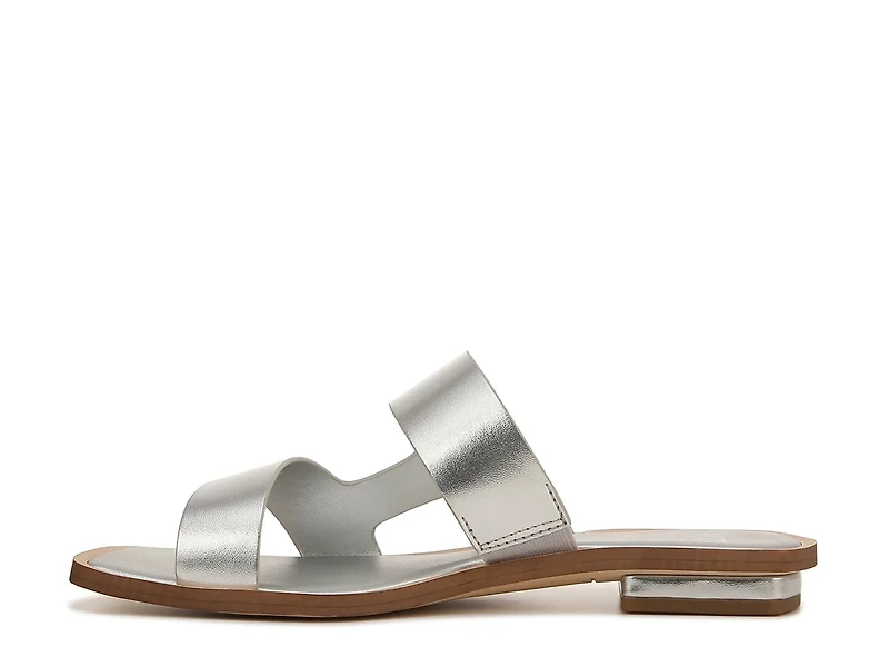 Emily Sandal