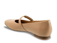 Hazel Mary Jane Flat