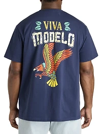 Modelo Graphic Tee