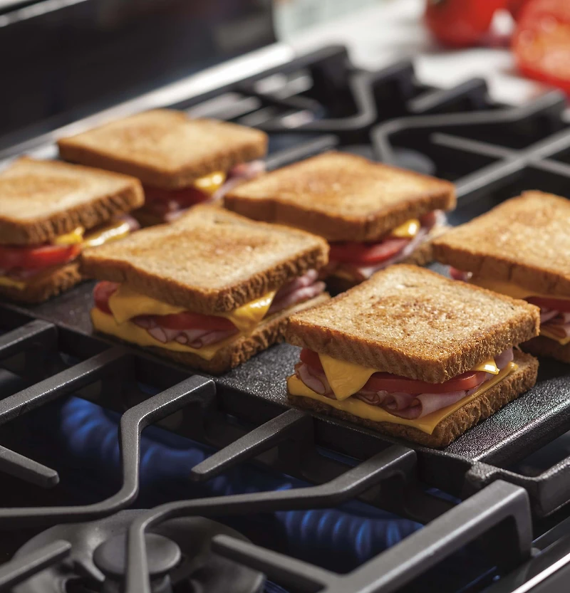 5.6 Cu. Ft. Stainless Steel Free-Standing Gas Convection Range with Warming Drawer