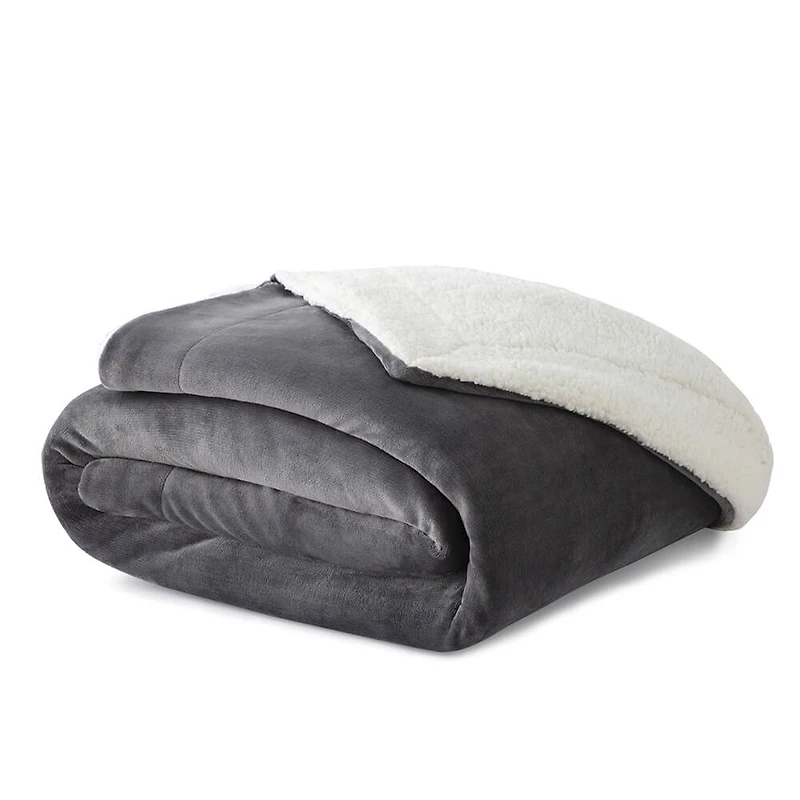 The Weekender™ Sherpa Blanket - Queen
