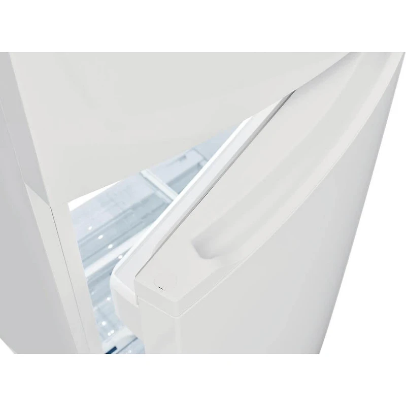13.9 Cu. Ft. White Top Freezer Refrigerator