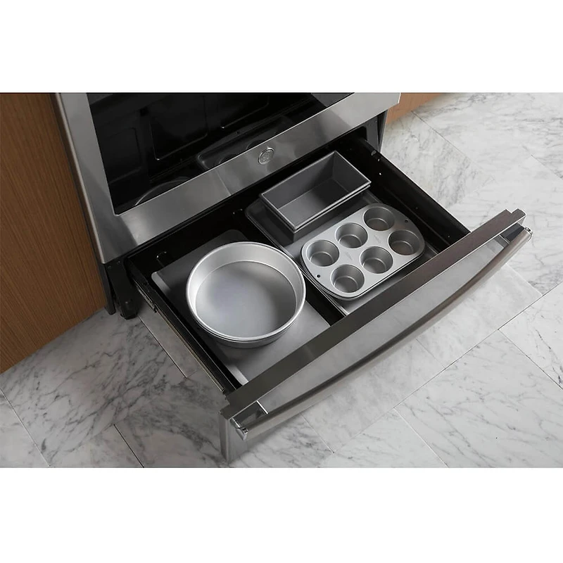 5.3 Cu. Ft. Stainless Smart Induction and Convection Range 
