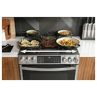 5.6 Cu. Ft. Stainless Smart Duel Fuel Range with No Preheat Air Fry 