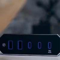 VII Series Power 8-Outlet w/ Omniport USB & 45W PD