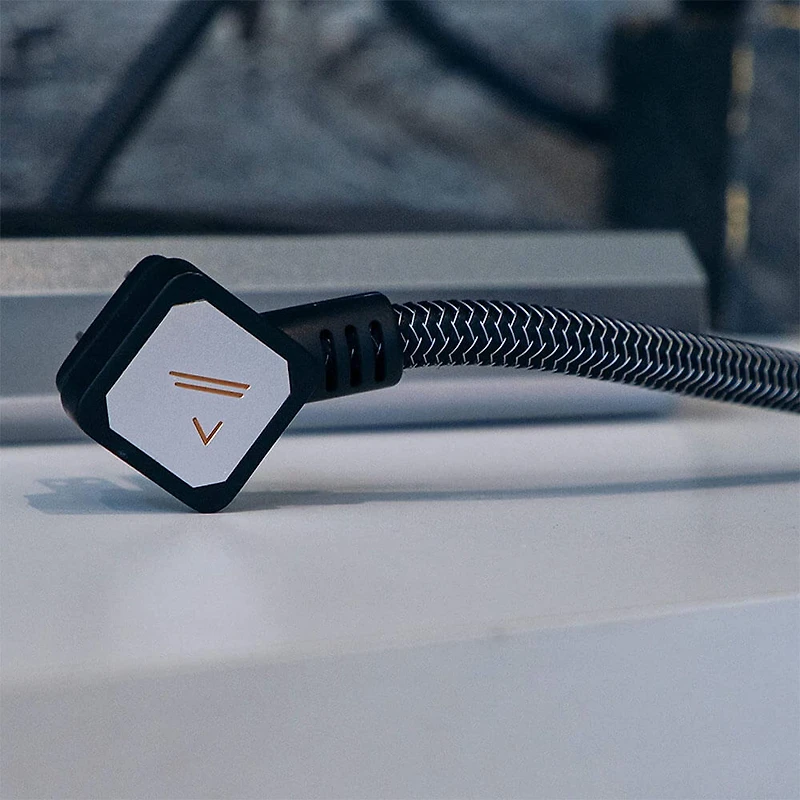 VII Series Power 8-Outlet w/ Omniport USB & 45W PD