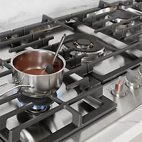 36 inch 800 Series Stainless Gas Cooktop - OPEN BOX