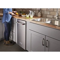 15 inch 22.8 lb. Stainless Freestanding Icemaker