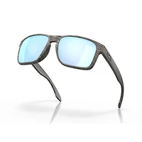 HOLBROOK™ - Woodgrain with Prizm Deep Water Polarized